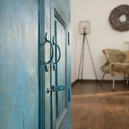 Kleiner Storch - Seehotel Duemmer לינה וארוחת בוקר Hüde