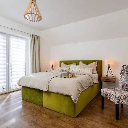 Kleiner Storch - Seehotel Duemmer Bed & Breakfast Hude (Diepholz)