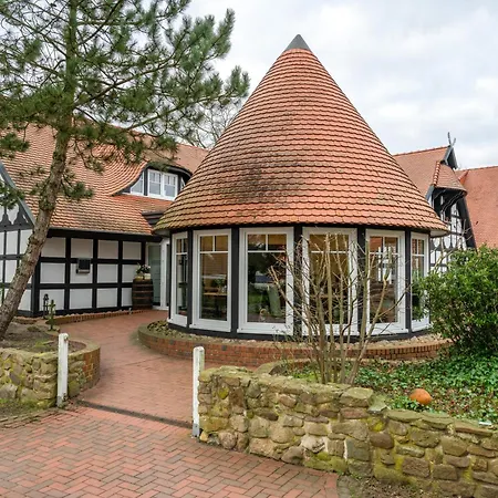 לינה וארוחת בוקר Kleiner Storch - Seehotel Duemmer 3*